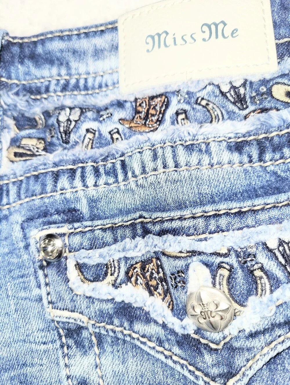 NWOT Miss Me Rare Cowboy Western Theme Premium Denim Jeans Tailor Boot Size 27 - Picture 5 of 16